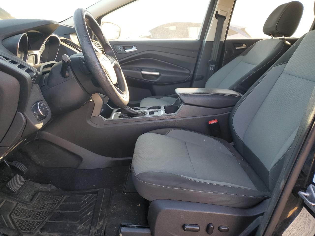 2017 Ford Escape Se VIN: 1FMCU9GD0HUA00384 Lot: 91215555