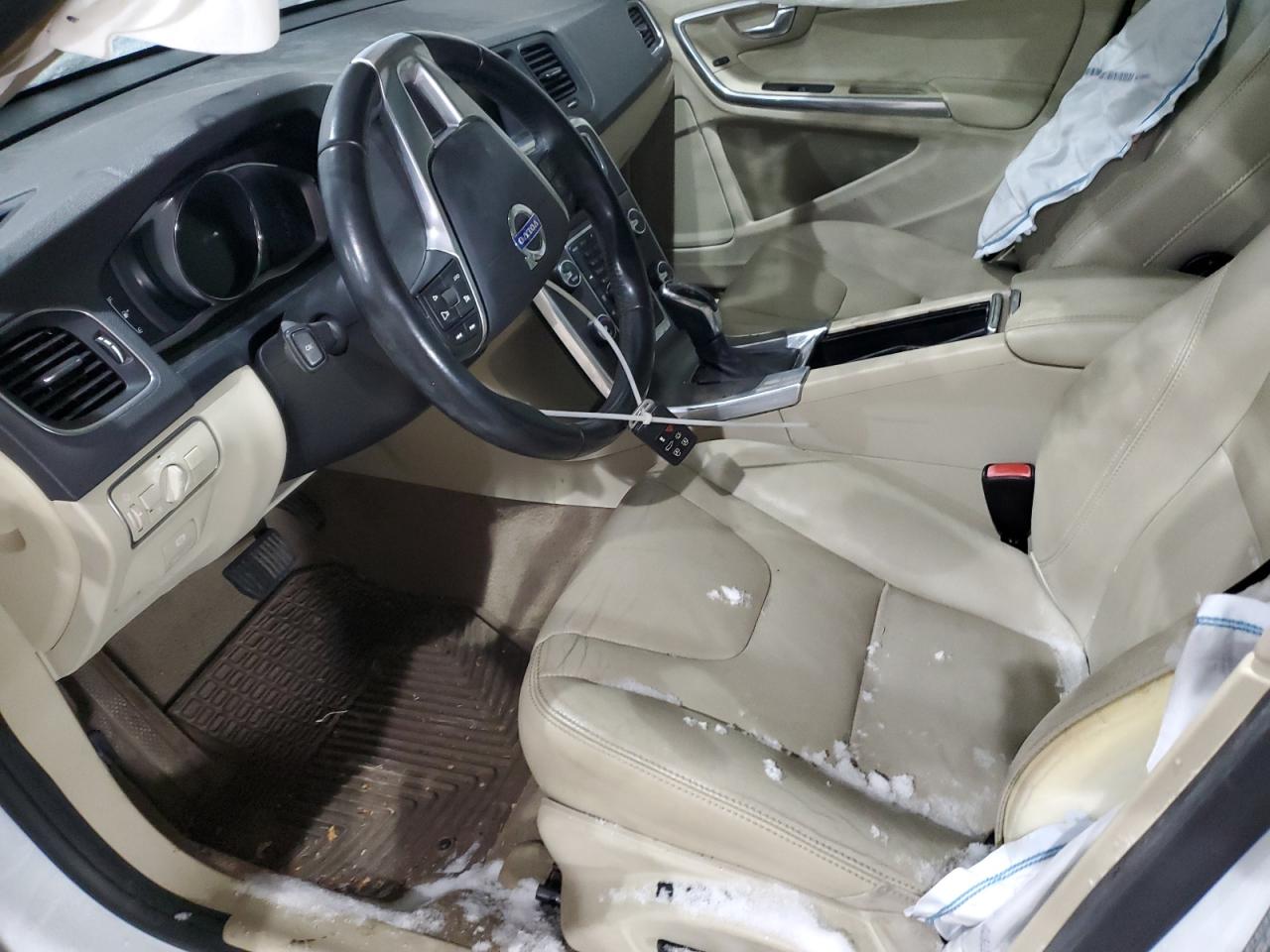 2015 Volvo S60 Premier VIN: YV140MFB8F1316602 Lot: 92266305