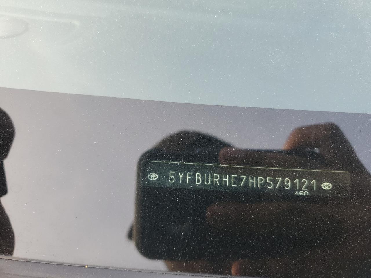 2017 Toyota Corolla L VIN: 5YFBURHE7HP579121 Lot: 93703405