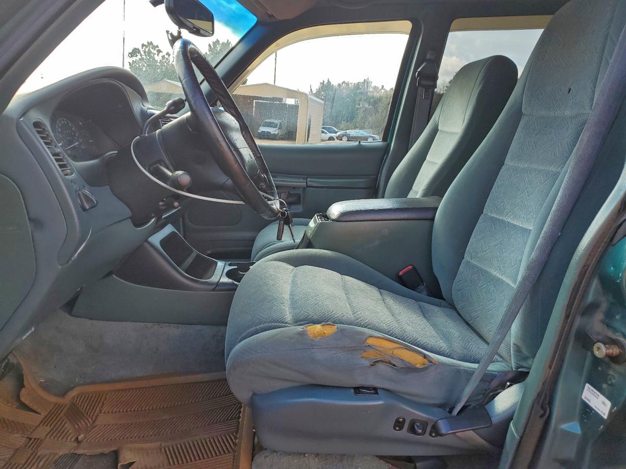 1998 Ford Explorer VIN: 1FMZU32PXWZC28854 Lot: 94300825