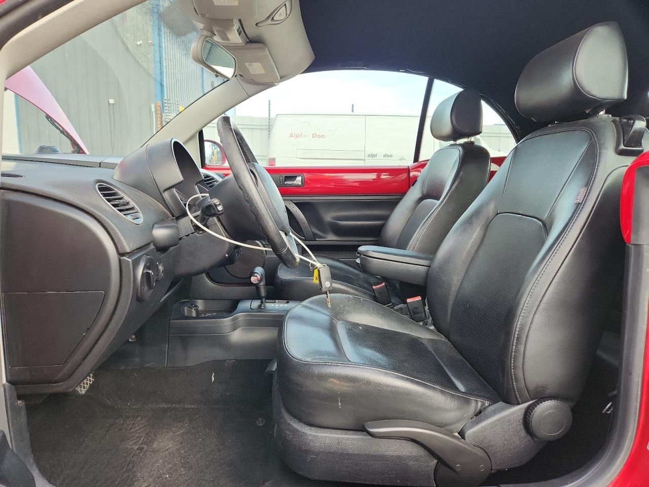 2010 Volkswagen New Beetle VIN: 3VWRW3AL1AM007342 Lot: 92665605