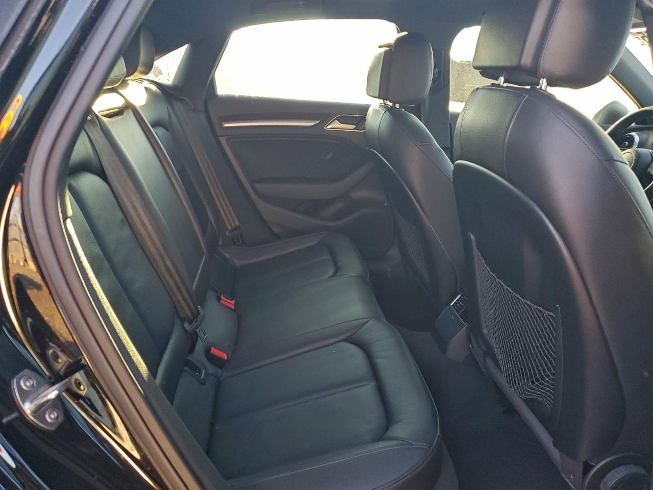 2018 Audi A3 Premium VIN: WAUAUGFF6J1016581 Lot: 93902055