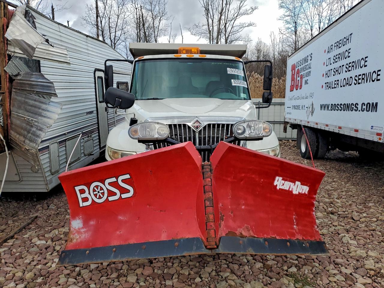 2005 International 4300 Spreader Truck VIN: 1HTMMAANX5H121992 Lot: 92058565