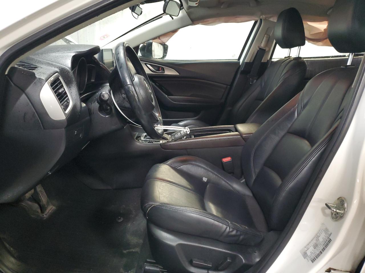 2018 Mazda 3 Touring VIN: 3MZBN1V3XJM188170 Lot: 93239845