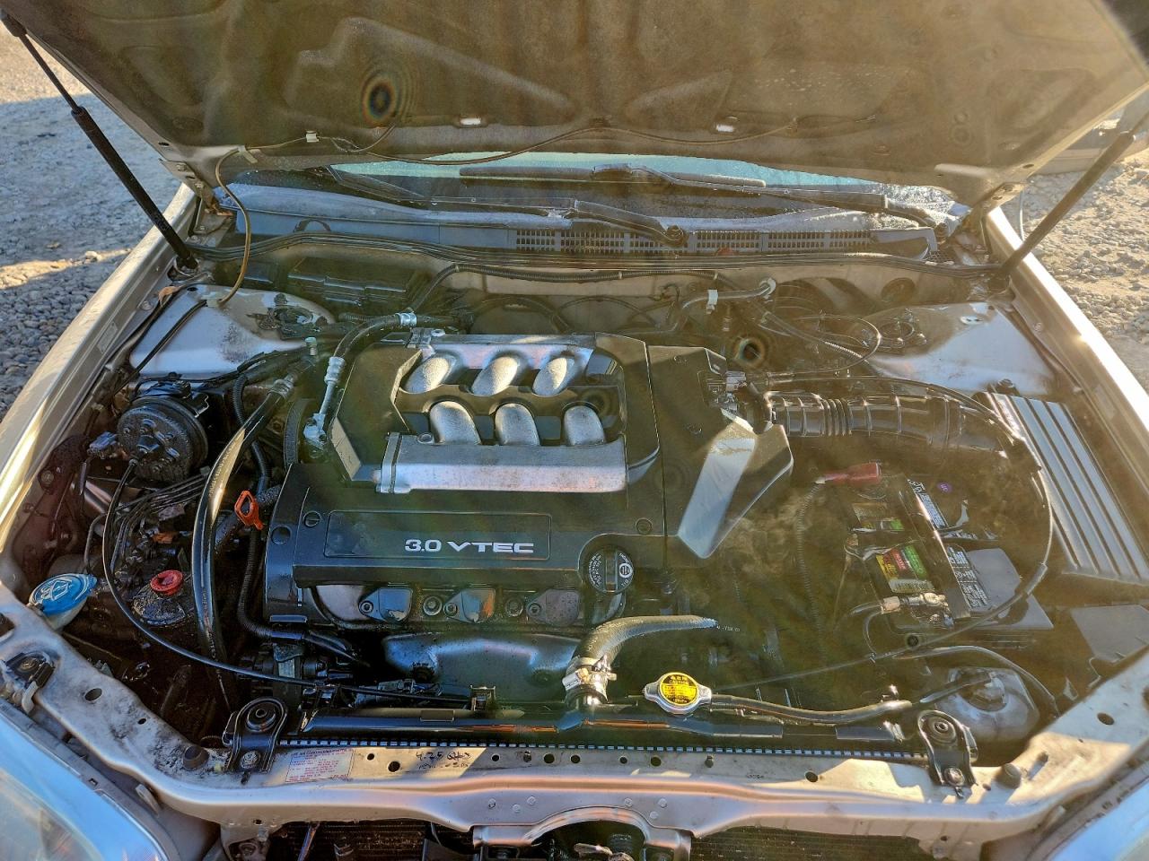 2000 Honda Accord Ex VIN: 1HGCG1650YA013761 Lot: 94066615