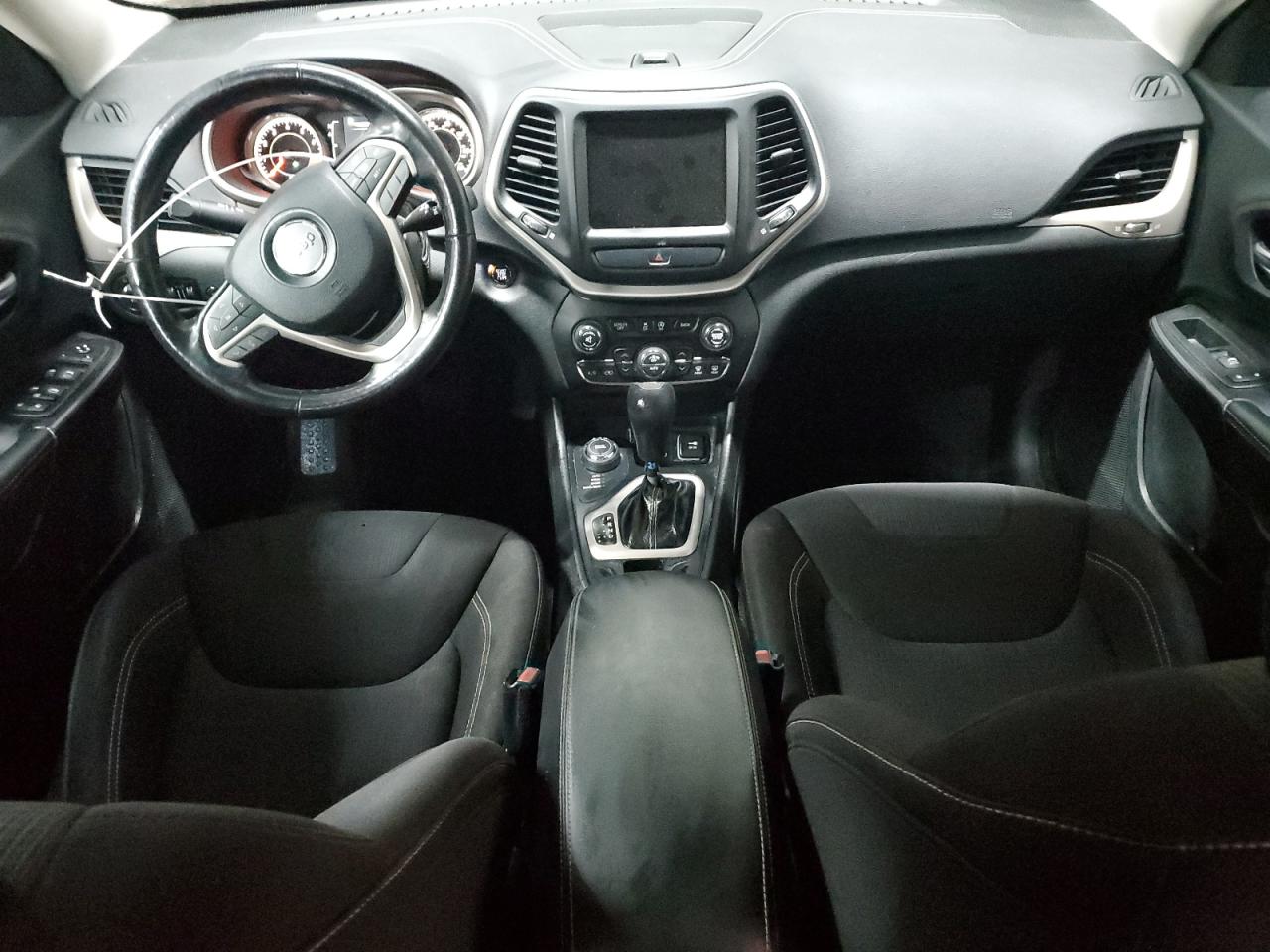 2015 Jeep Cherokee Latitude VIN: 1C4PJMCS7FW501800 Lot: 90997325