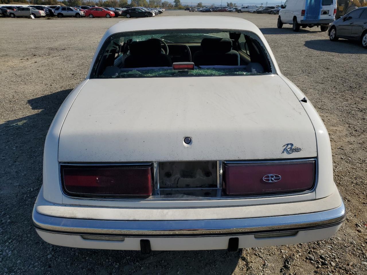 1992 Buick Riviera VIN: 1G4EZ13L8NU404067 Lot: 90034985