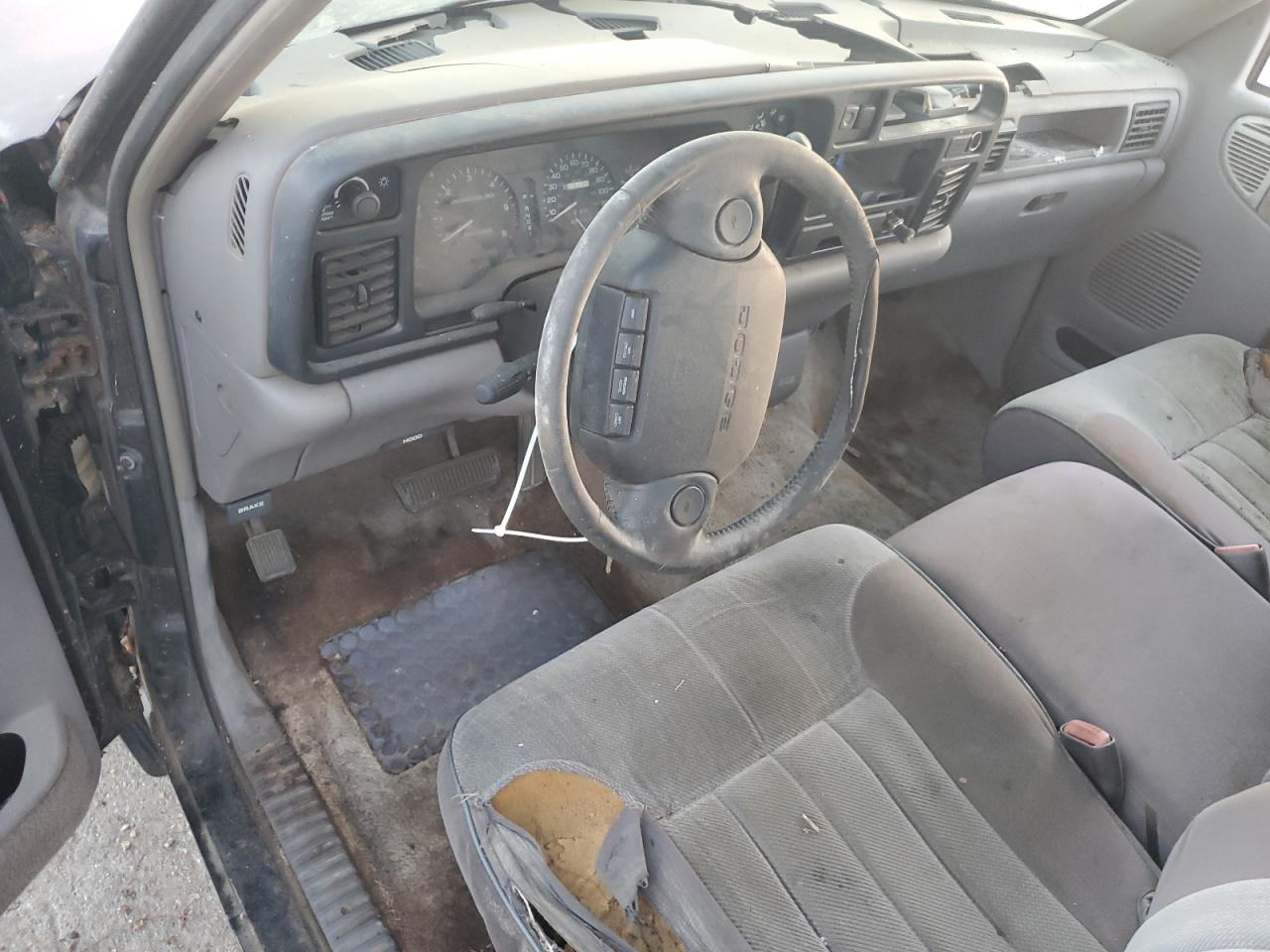 1995 Dodge Ram 1500 VIN: 1B7HC16YXSS352460 Lot: 93385515