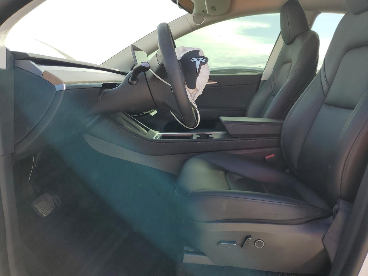 2023 Tesla Model Y VIN: 7SAYGDEE4PA025098 Lot: 90648895