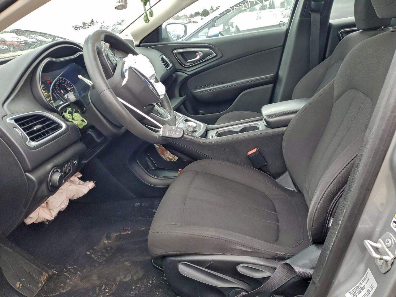 2015 Chrysler 200 Limited VIN: 1C3CCCAB7FN556618 Lot: 94276485