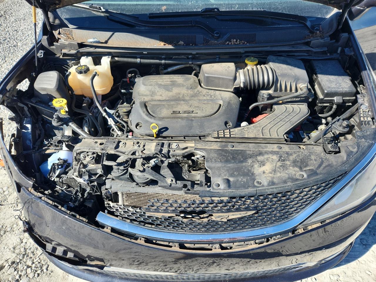 2020 Chrysler Pacifica Touring L VIN: 2C4RC1BG9LR275794 Lot: 92103055