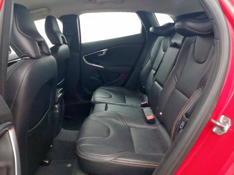 2014 VOLVO V40 D2 CROSS COUNTRY LUX 5DR