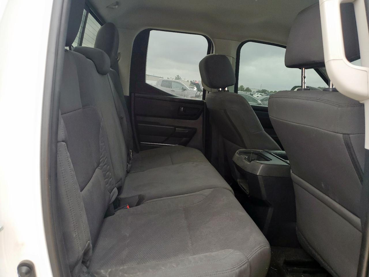 2022 Toyota Tundra Double Cab Sr VIN: 5TFKB5DA6NX052525 Lot: 92013885