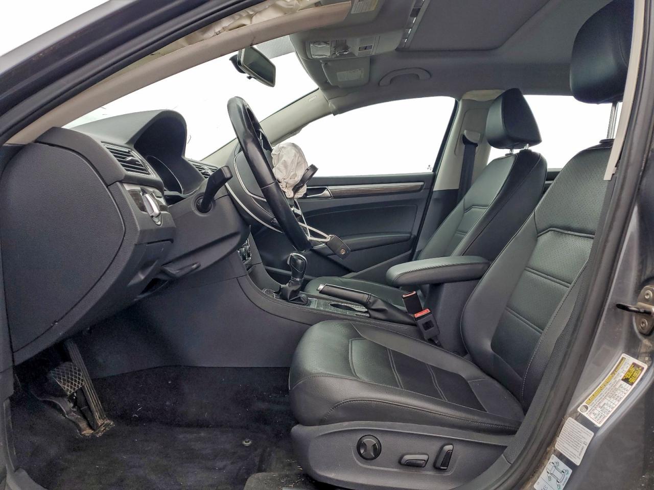 2017 Volkswagen Passat Se VIN: 1VWBT7A3XHC004100 Lot: 93832645