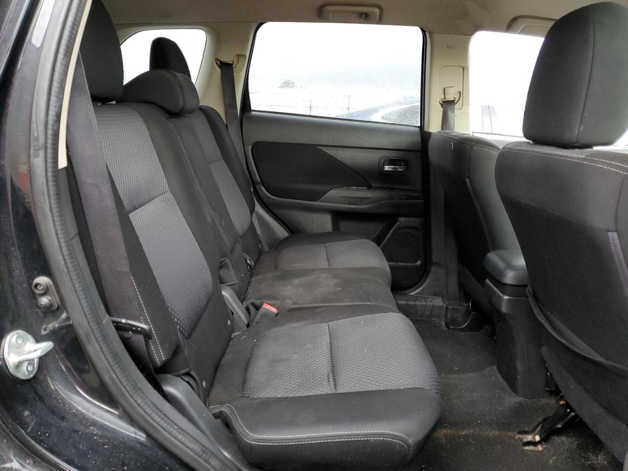 2017 Mitsubishi Outlander Se VIN: JA4AD3A3XHZ028358 Lot: 92745905