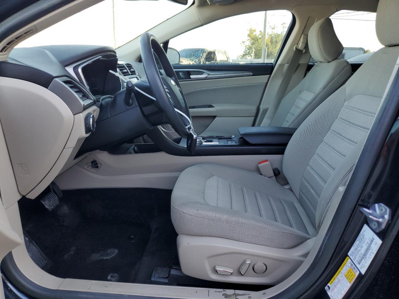 2020 Ford Fusion Se VIN: 3FA6P0HD9LR104073 Lot: 92117845