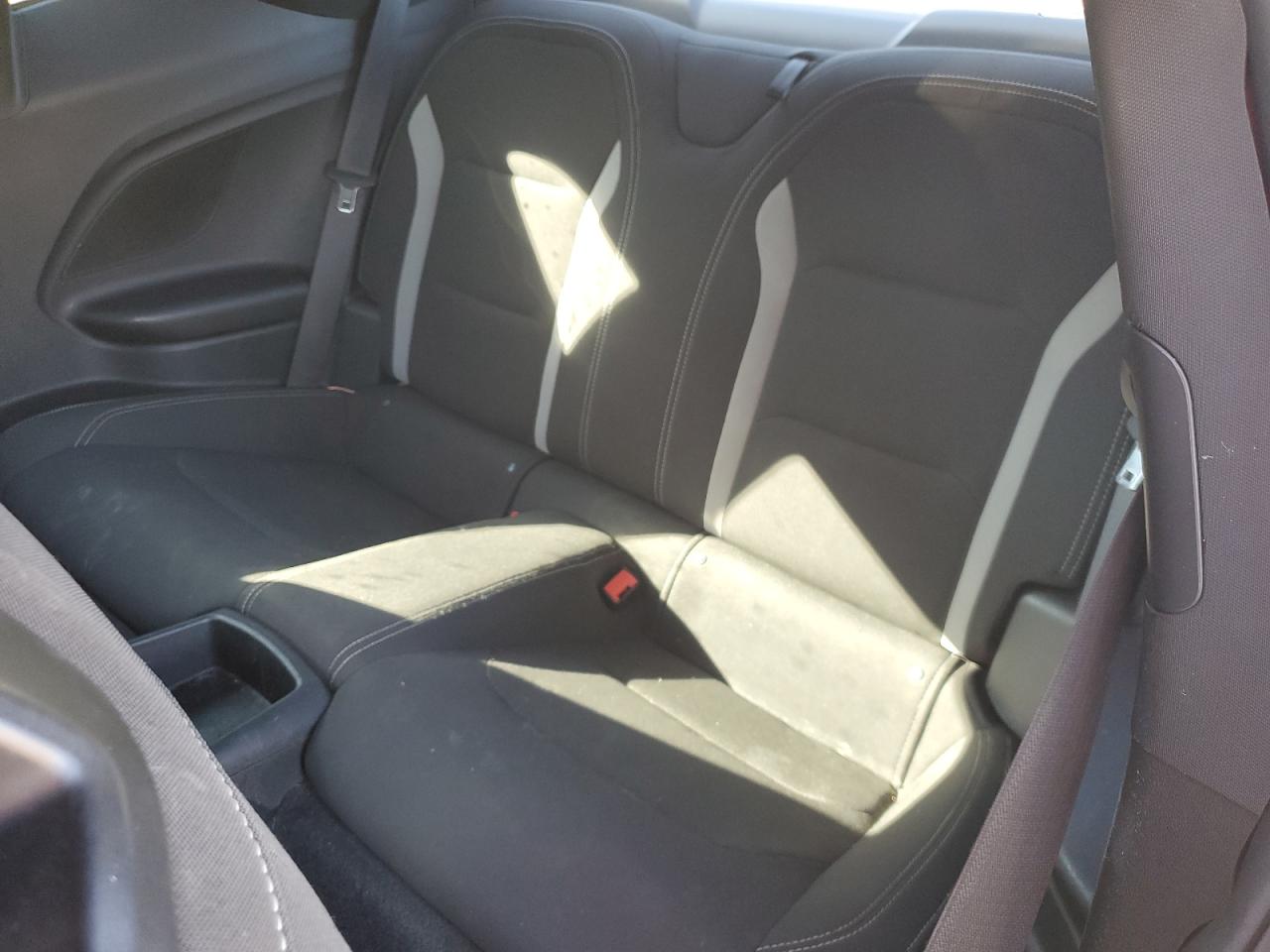 2019 Chevrolet Camaro Ls VIN: 1G1FB1RX9K0111913 Lot: 92624605