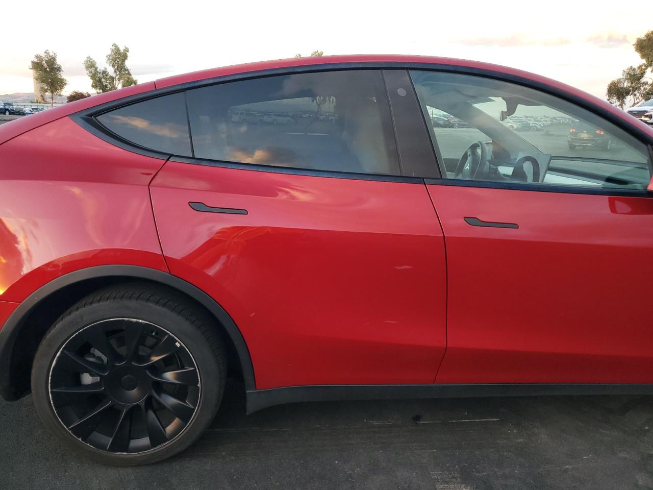 2021 Tesla Model Y VIN: 5YJYGDEE6MF102856 Lot: 92866555