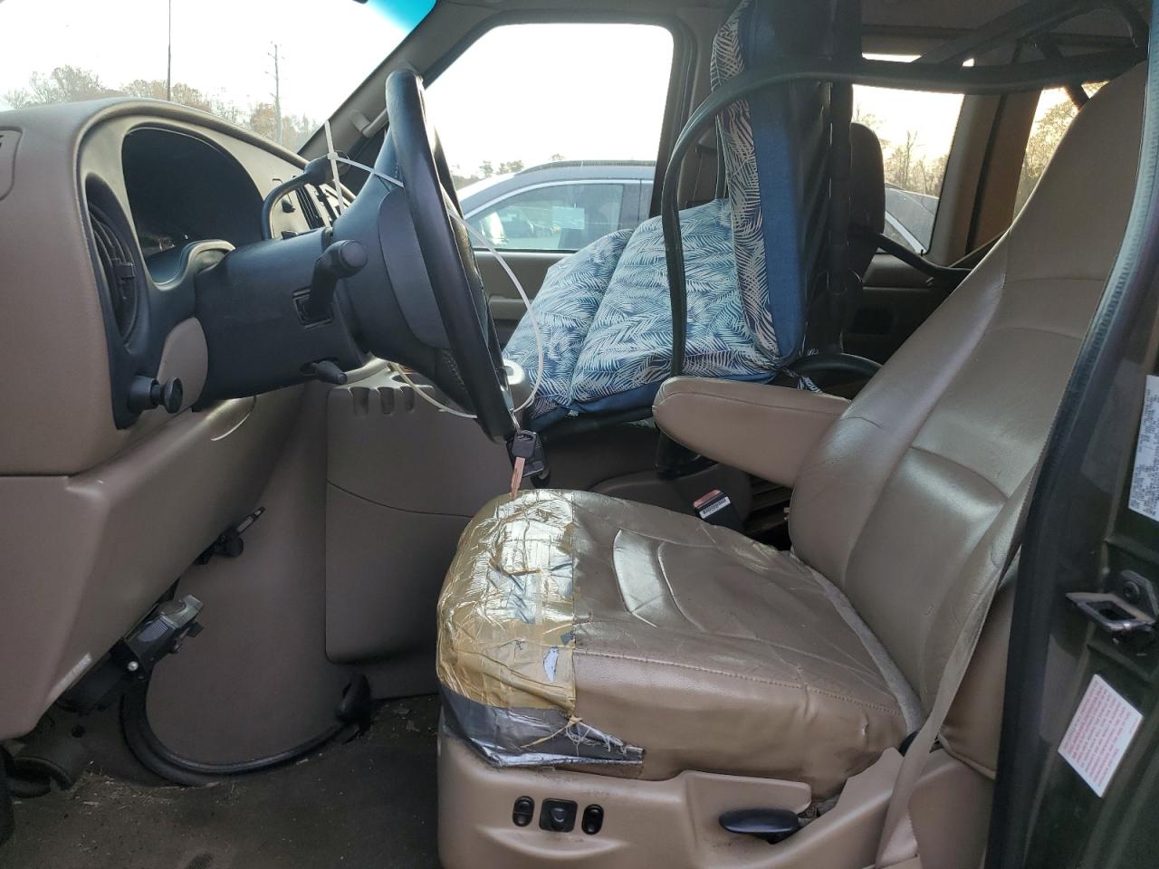 2002 Ford Econoline E150 Wagon VIN: 1FMRE11L92HB60191 Lot: 92072405