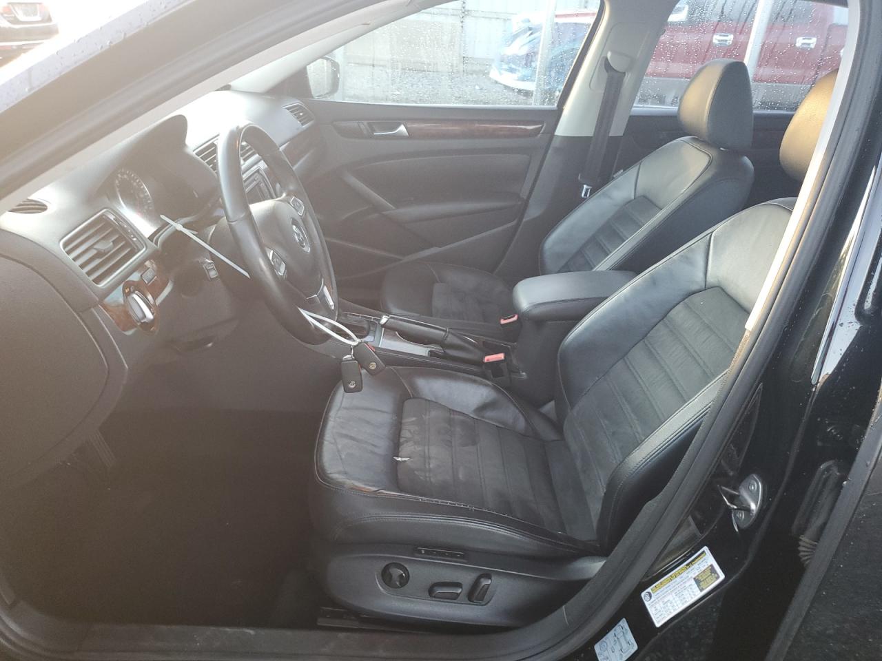 2013 Volkswagen Passat Sel VIN: 1VWCN7A37DC138720 Lot: 92093895