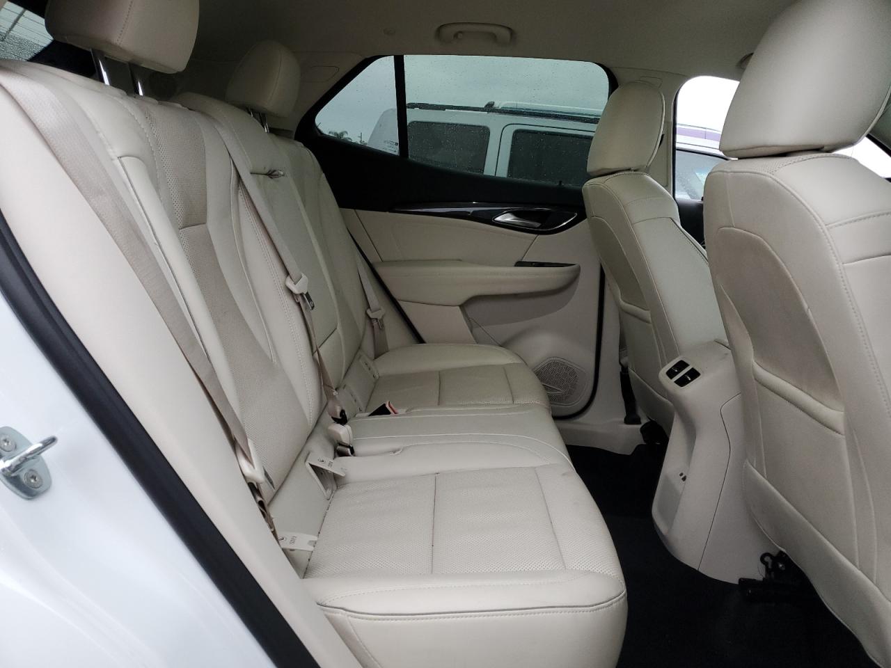 2022 Buick Envision Essence VIN: LRBFZNR44ND033066 Lot: 92716945