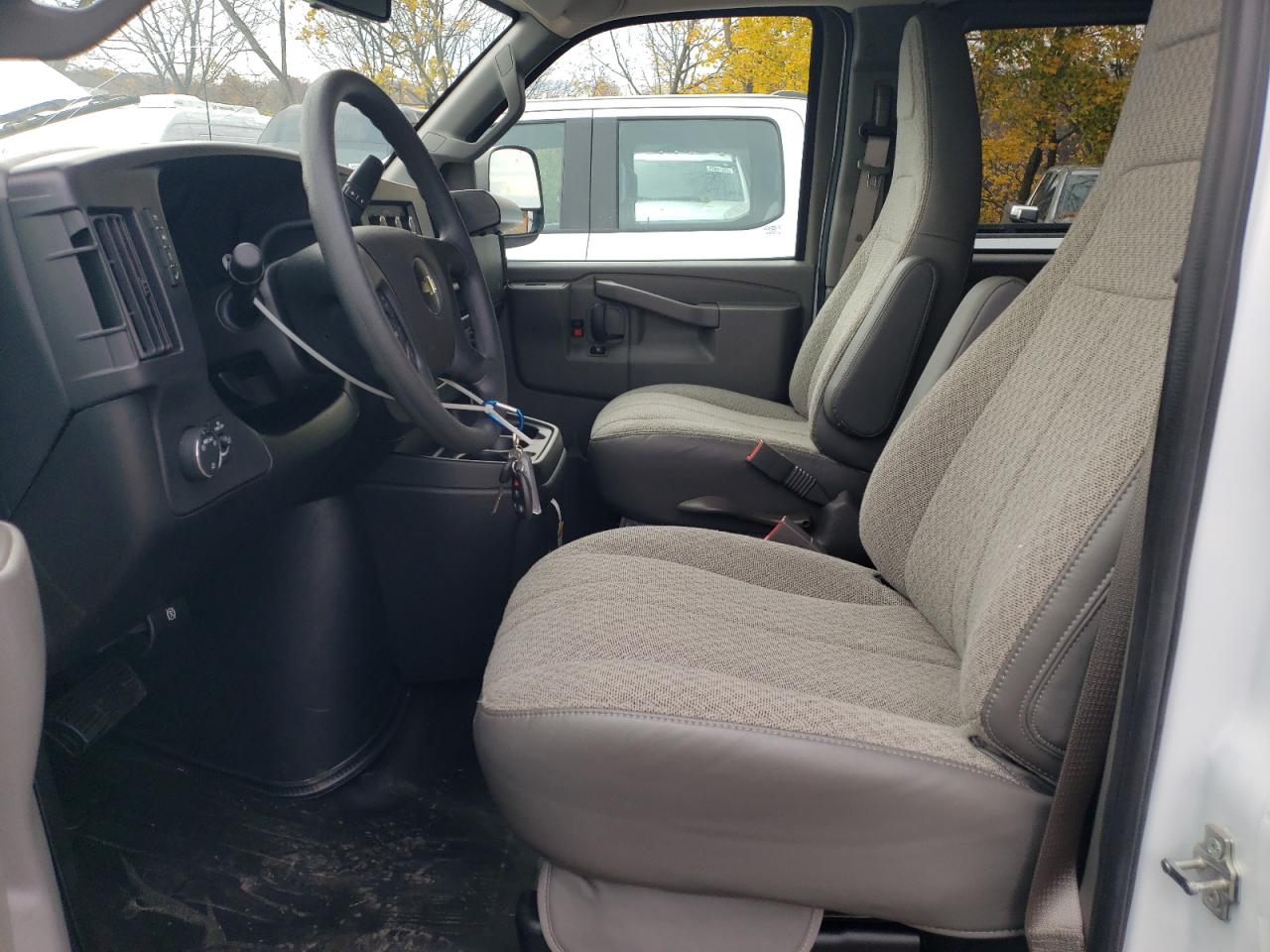 2024 Chevrolet Express G3500 Ls VIN: 1GAZGNF71R1264722 Lot: 92590535