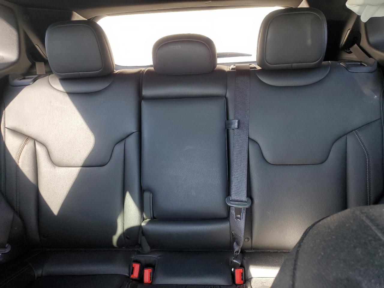 2024 Jeep Compass Latitude Lux VIN: 3C4NJDFN2RT126051 Lot: 92736695