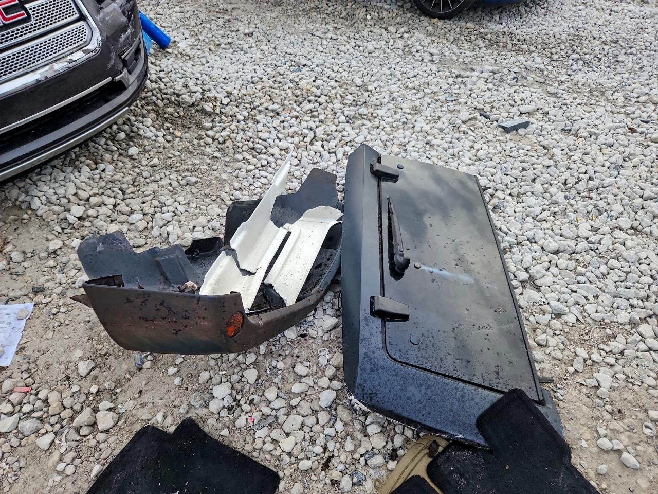 2015 Jeep Wrangler Unlimited Sport VIN: 1C4BJWDG5FL500727 Lot: 93841865