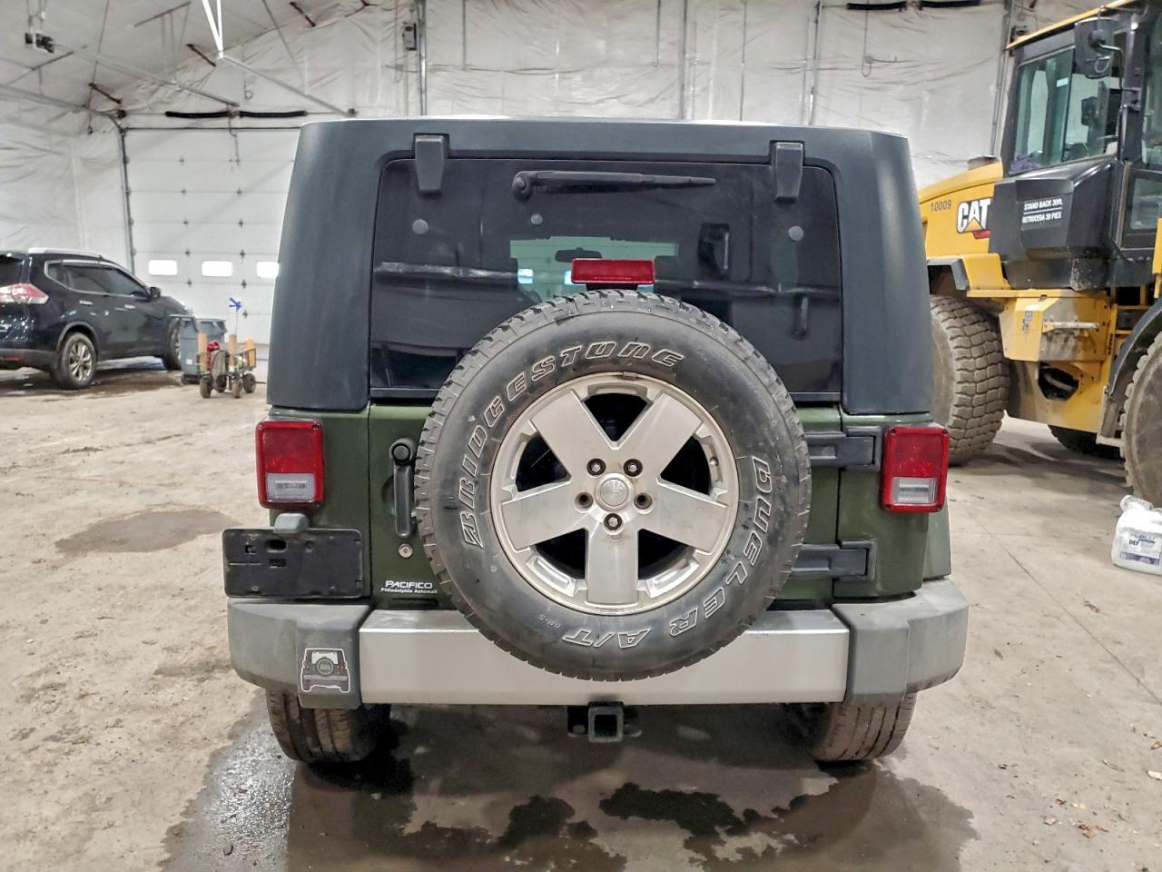 2008 Jeep Wrangler Unlimited Sahara VIN: 1J8GA59108L608334 Lot: 94123835