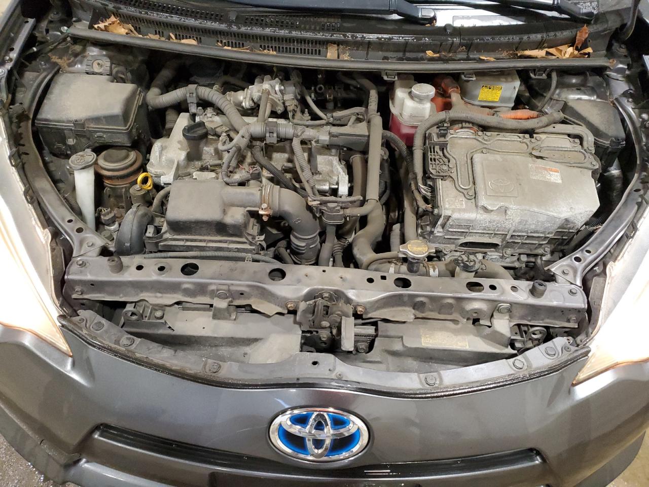 2013 Toyota Prius C VIN: JTDKDTB33D1037002 Lot: 92884165