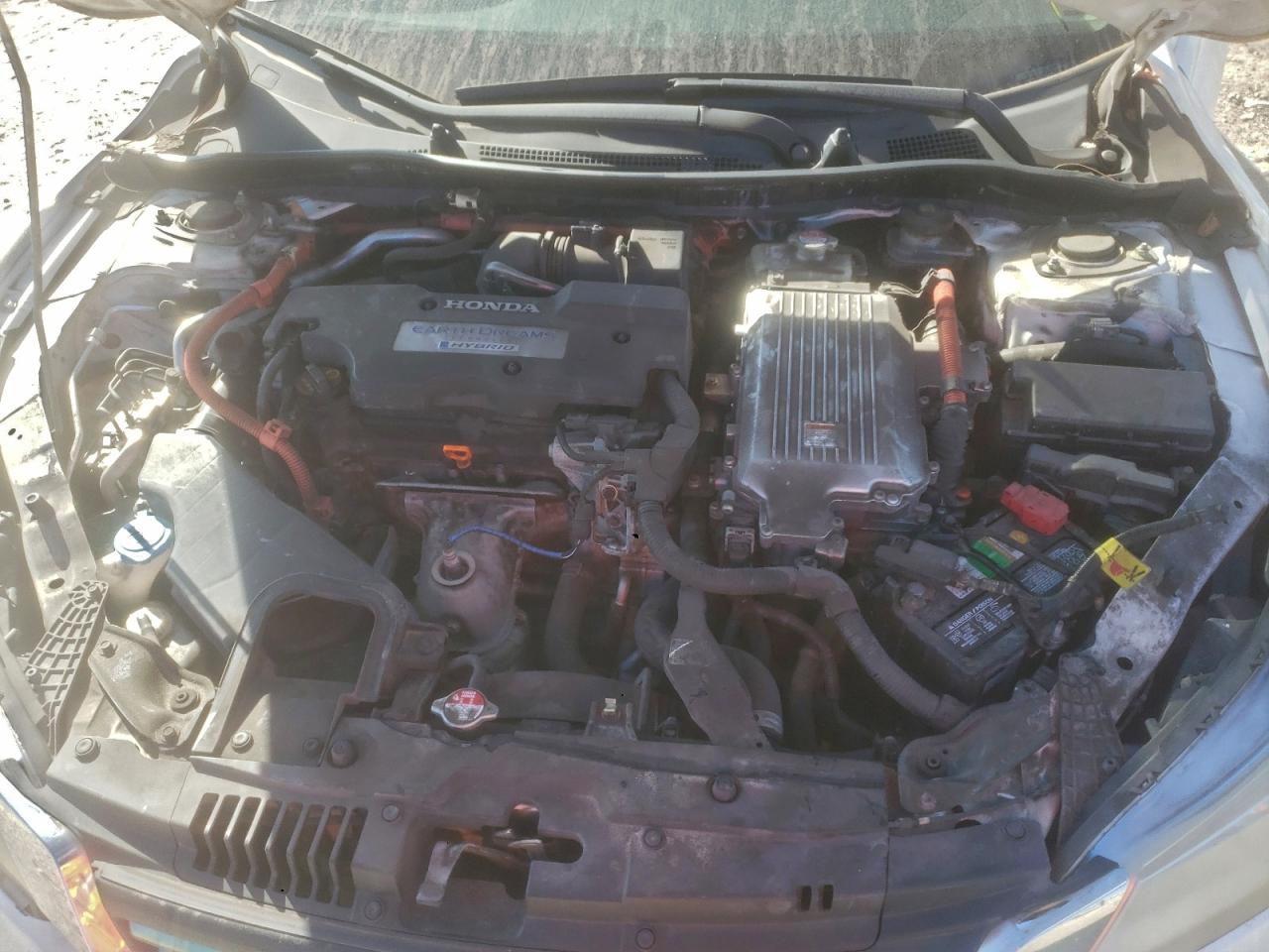 2015 Honda Accord Touring Hybrid VIN: 1HGCR6F77FA010569 Lot: 93466845