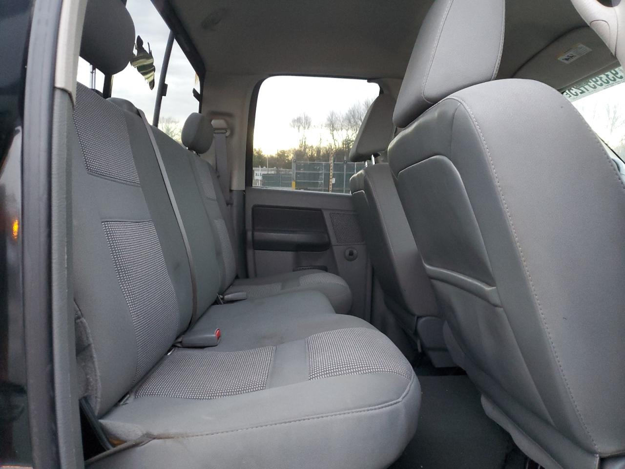 2008 Dodge Ram 1500 St VIN: 1D7HU18258S527282 Lot: 93395125