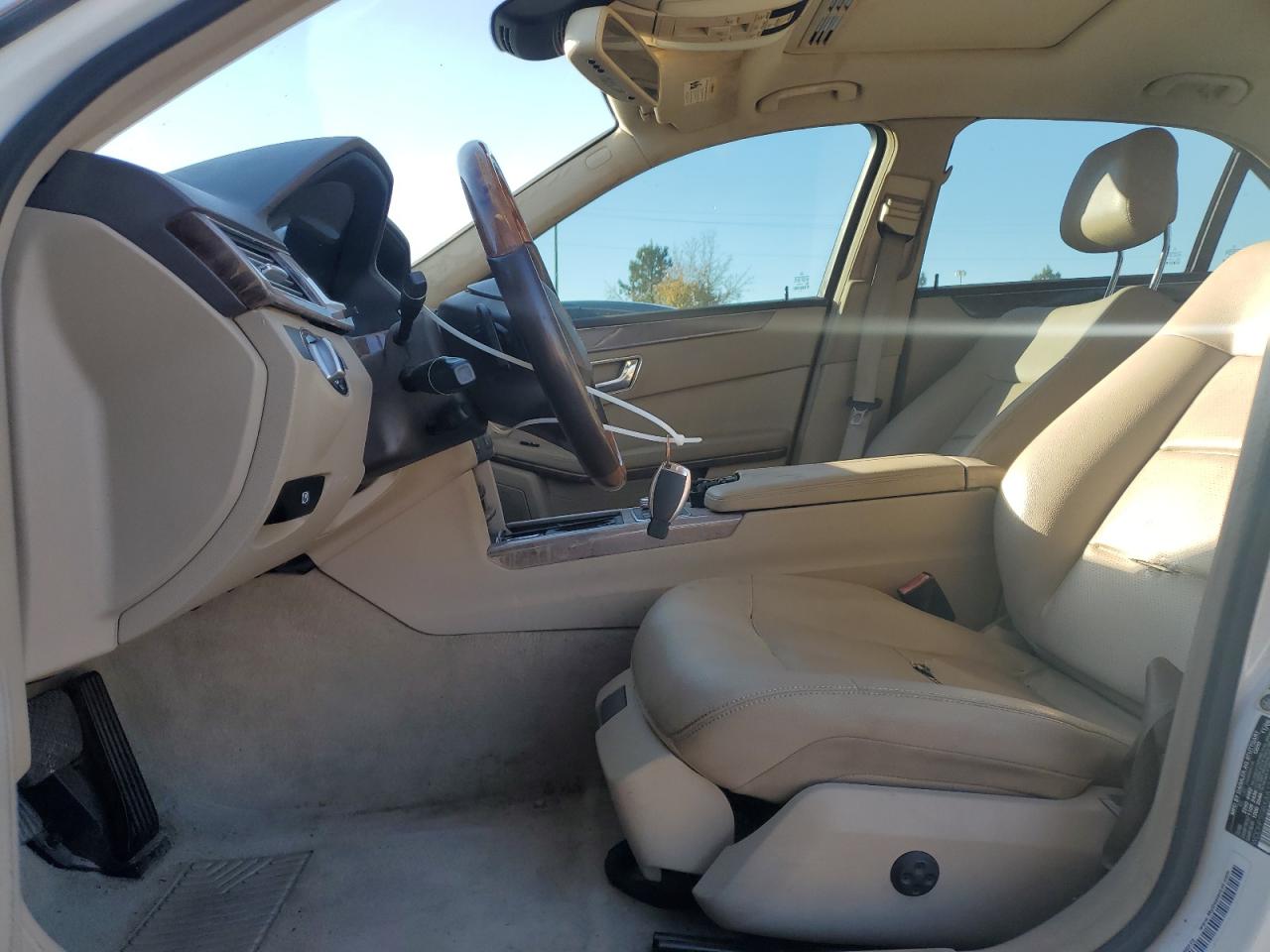 2010 Mercedes-Benz E 350 VIN: WDDHF5GBXAA127295 Lot: 93020945