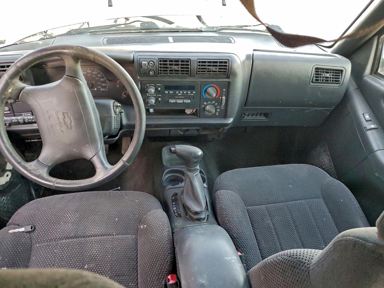 1997 Chevrolet Blazer VIN: 1GNDT13W8V2193595 Lot: 94554635