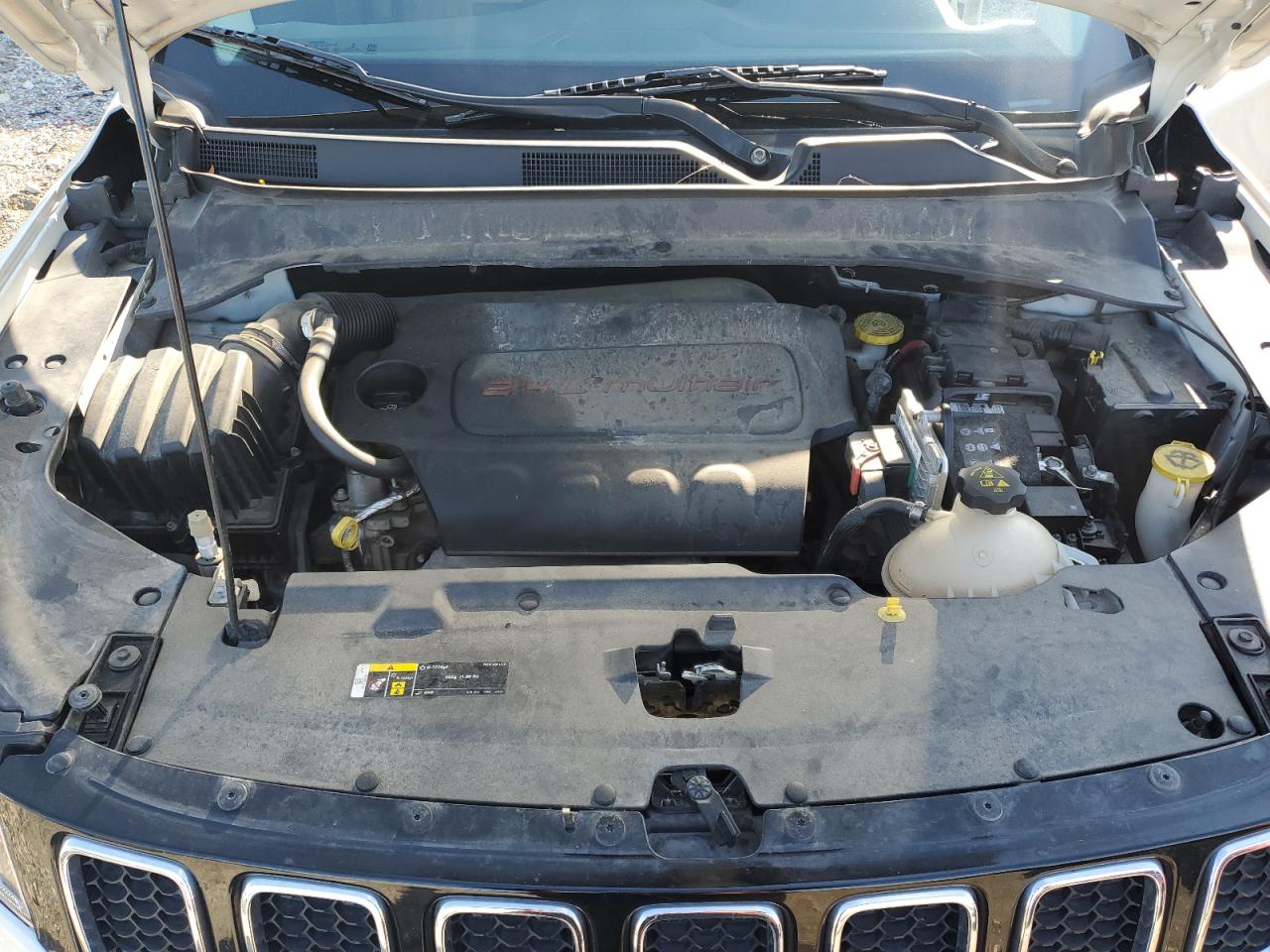 2018 Jeep Compass Limited VIN: 3C4NJDCB2JT281911 Lot: 91036515