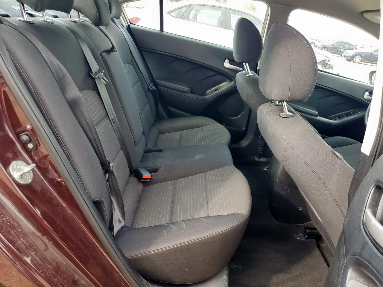 2018 Kia Forte Lx VIN: 3KPFL4A79JE236689 Lot: 91649945