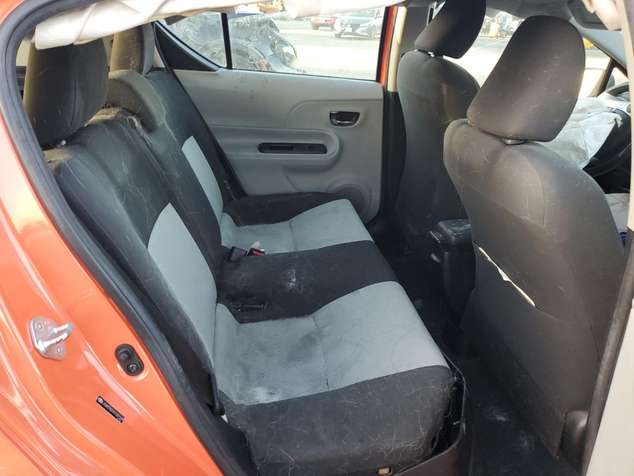 2013 Toyota Prius C VIN: JTDKDTB31D1031568 Lot: 90356645