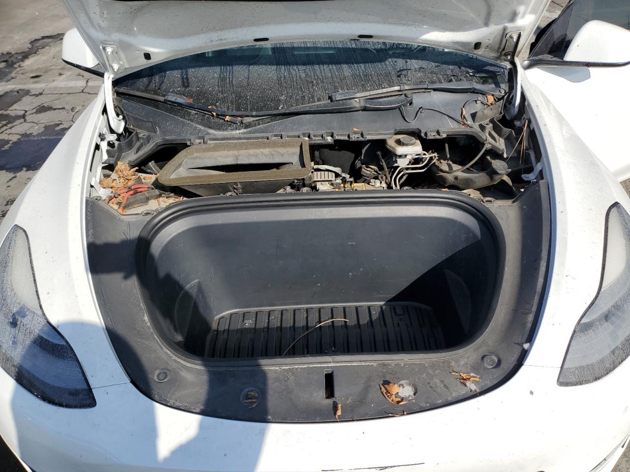 2021 Tesla Model Y VIN: 5YJYGAEE4MF179921 Lot: 90037975