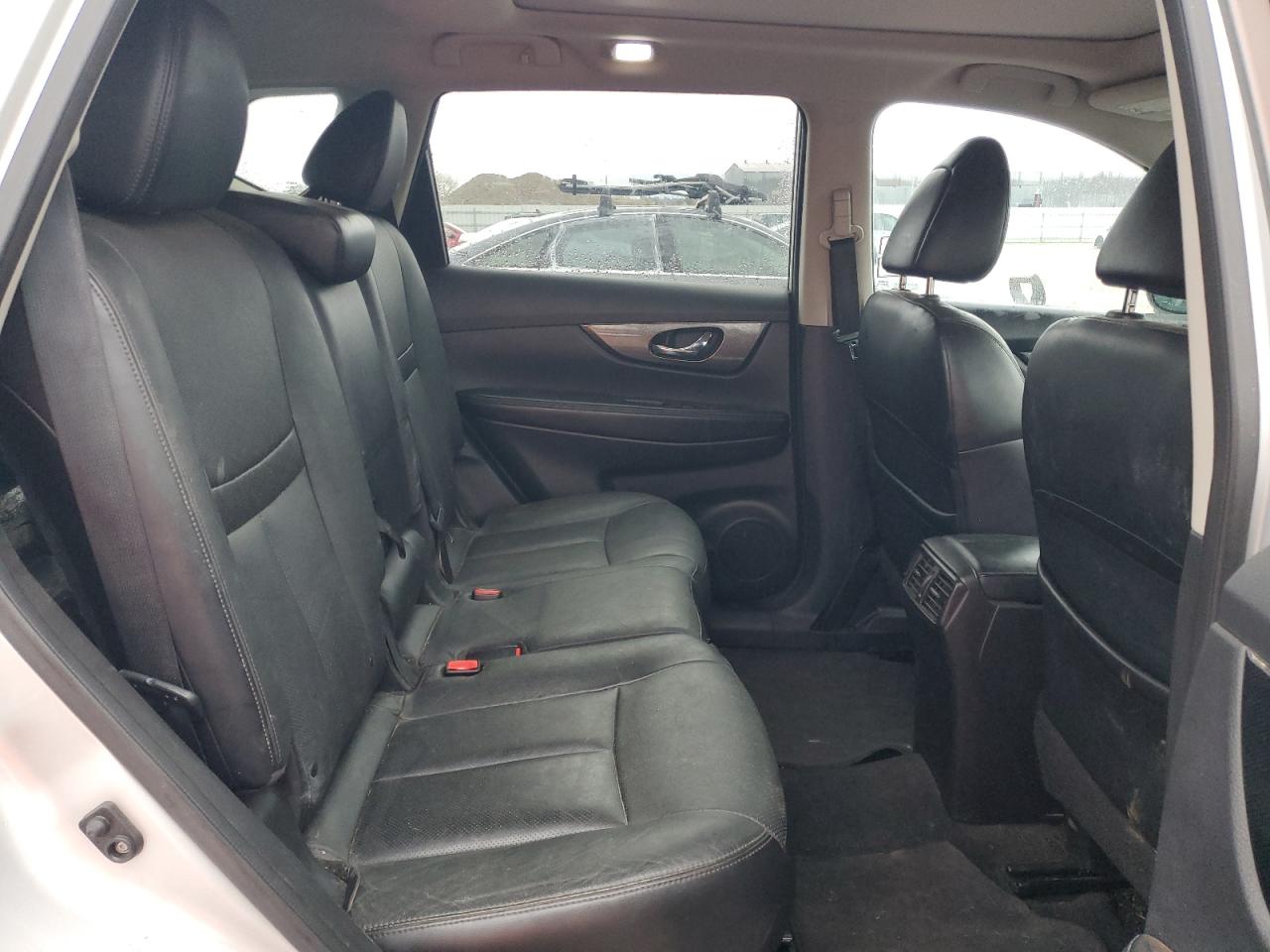 2015 Nissan Rogue S VIN: 5N1AT2MV3FC762335 Lot: 93267195