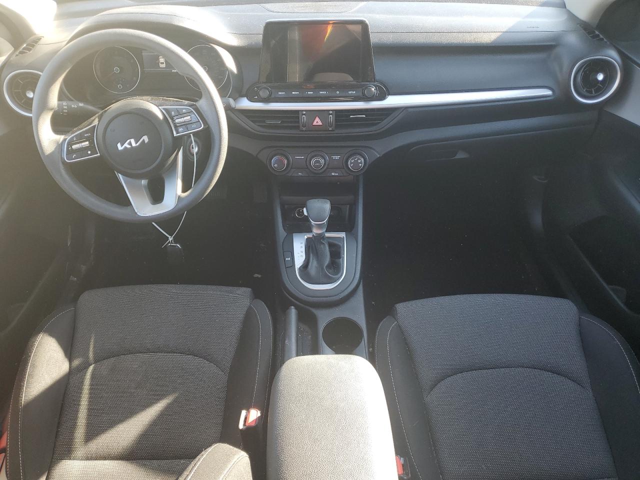 2024 Kia Forte Lx VIN: 3KPF24AD2RE813826 Lot: 92276155