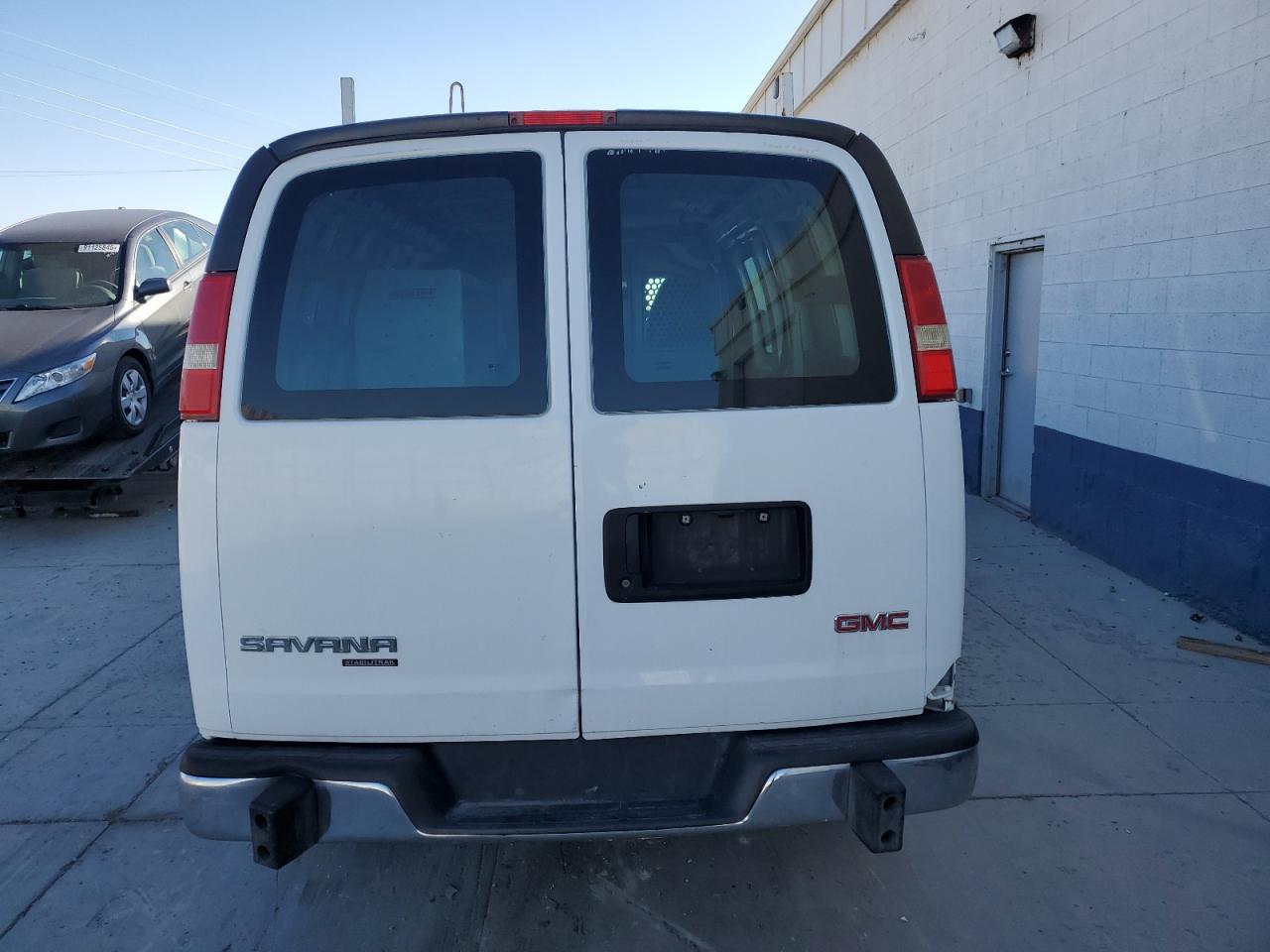 2015 GMC Savana 2500 Delivery Van VIN: 1GTW7FCF9F1904327 Lot: 90285535