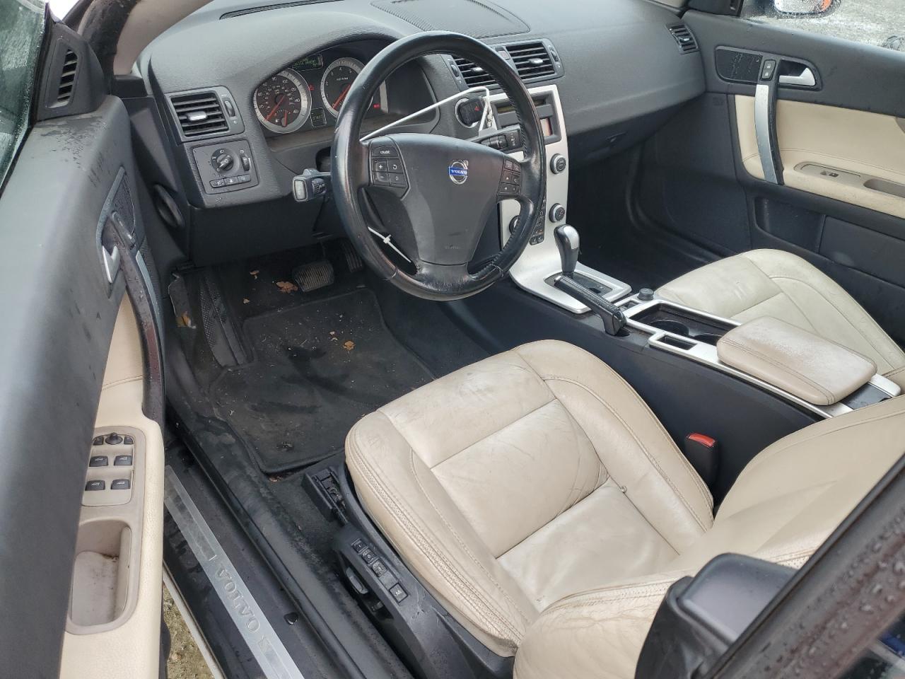 2011 Volvo C70 T5 VIN: YV1672MC0BJ109569 Lot: 92895365