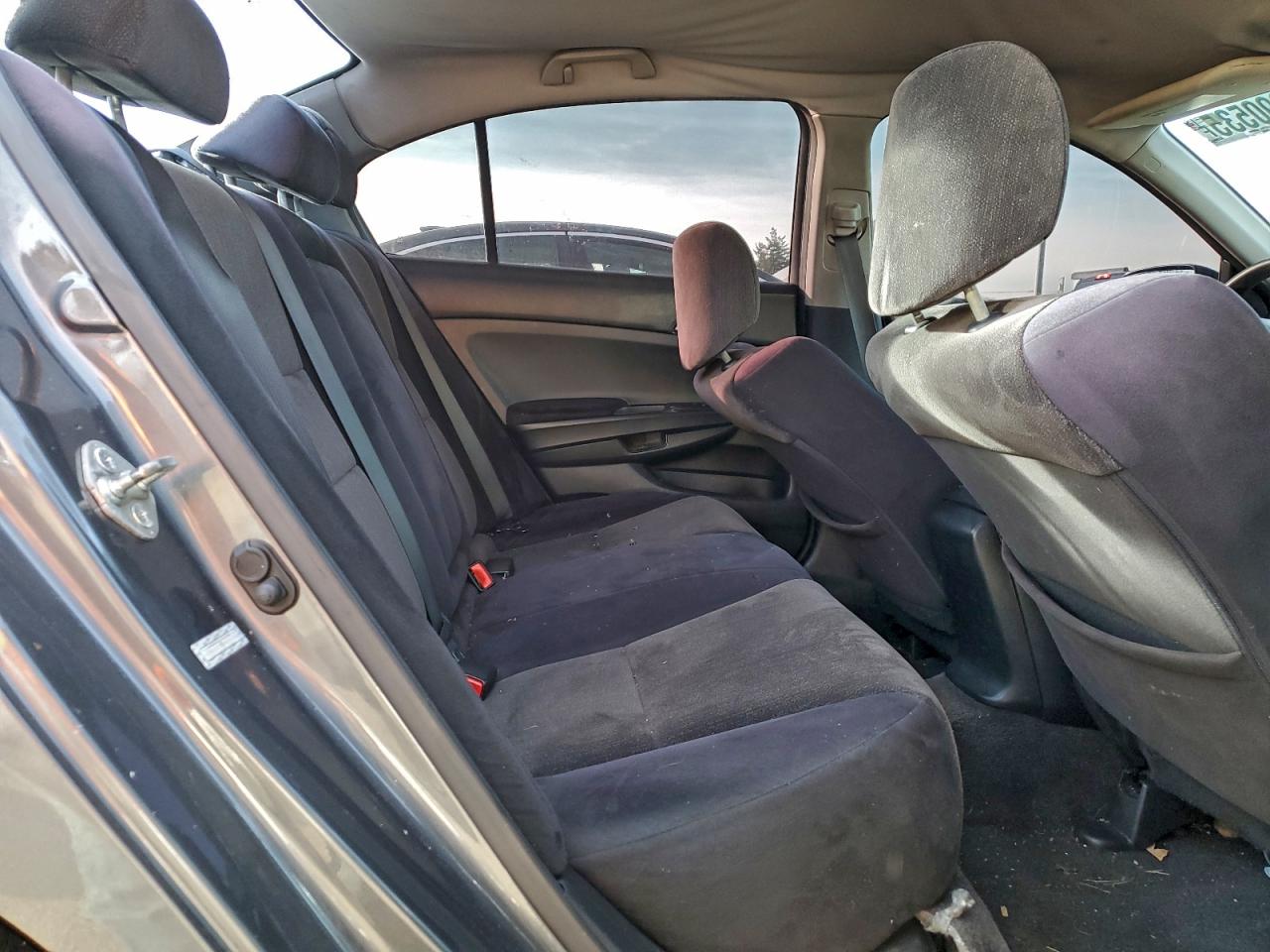 2010 Honda Accord Lxp VIN: 1HGCP2F4XAA197593 Lot: 94090535