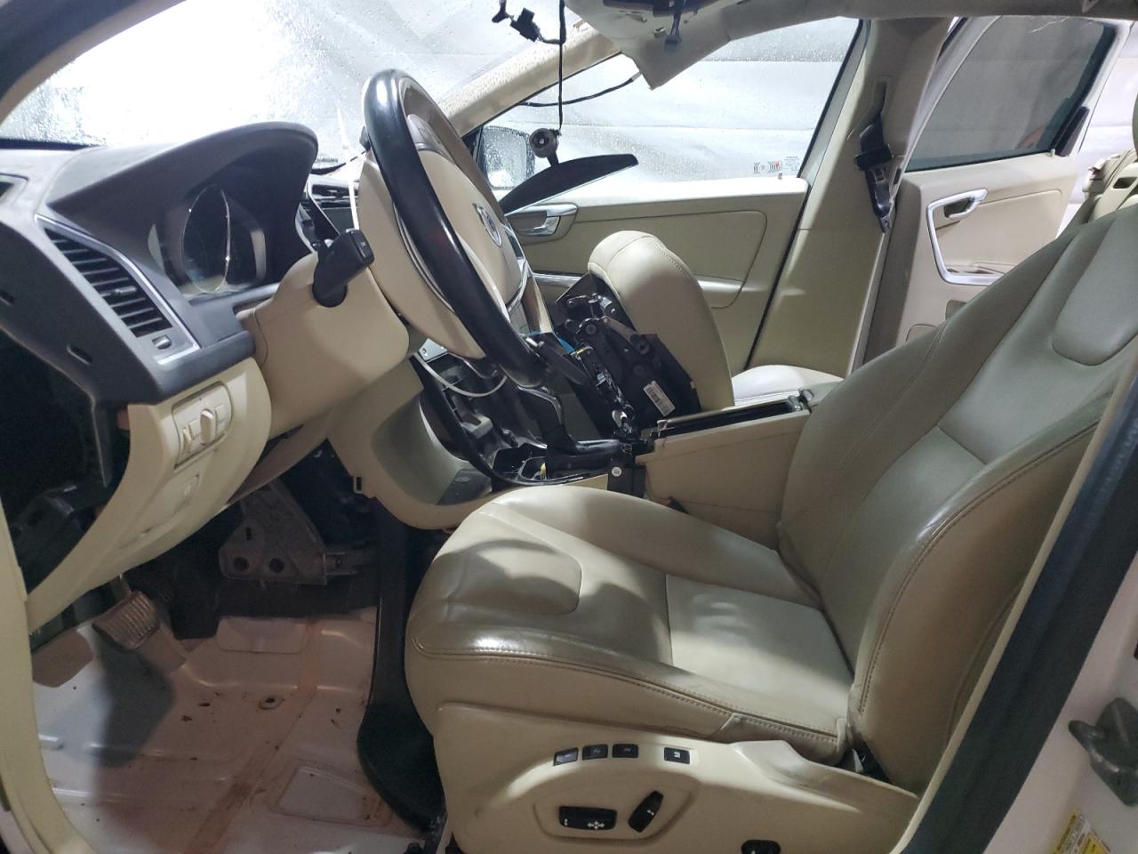 2015 Volvo Xc60 T6 Premier VIN: YV4902RK0F2665398 Lot: 90376255