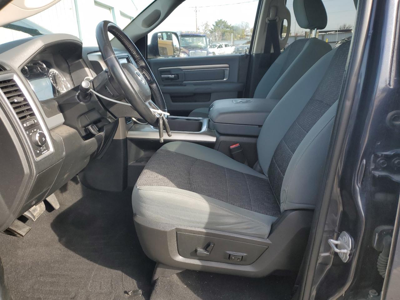 2018 Ram 1500 Slt VIN: 1C6RR7LT9JS339221 Lot: 92077255