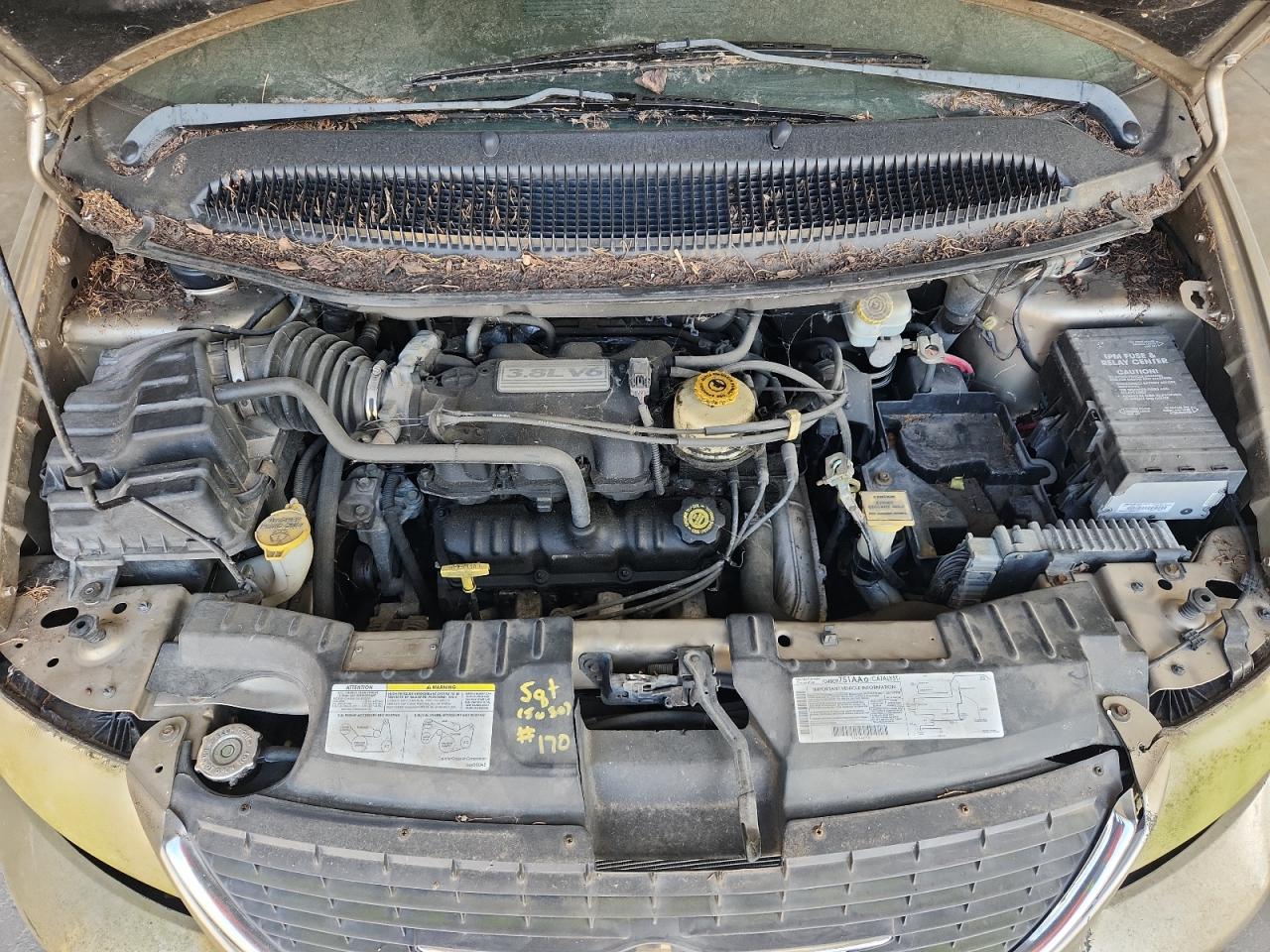 2003 Chrysler Town & Country Limited VIN: 2C8GP64L13R208401 Lot: 92469645