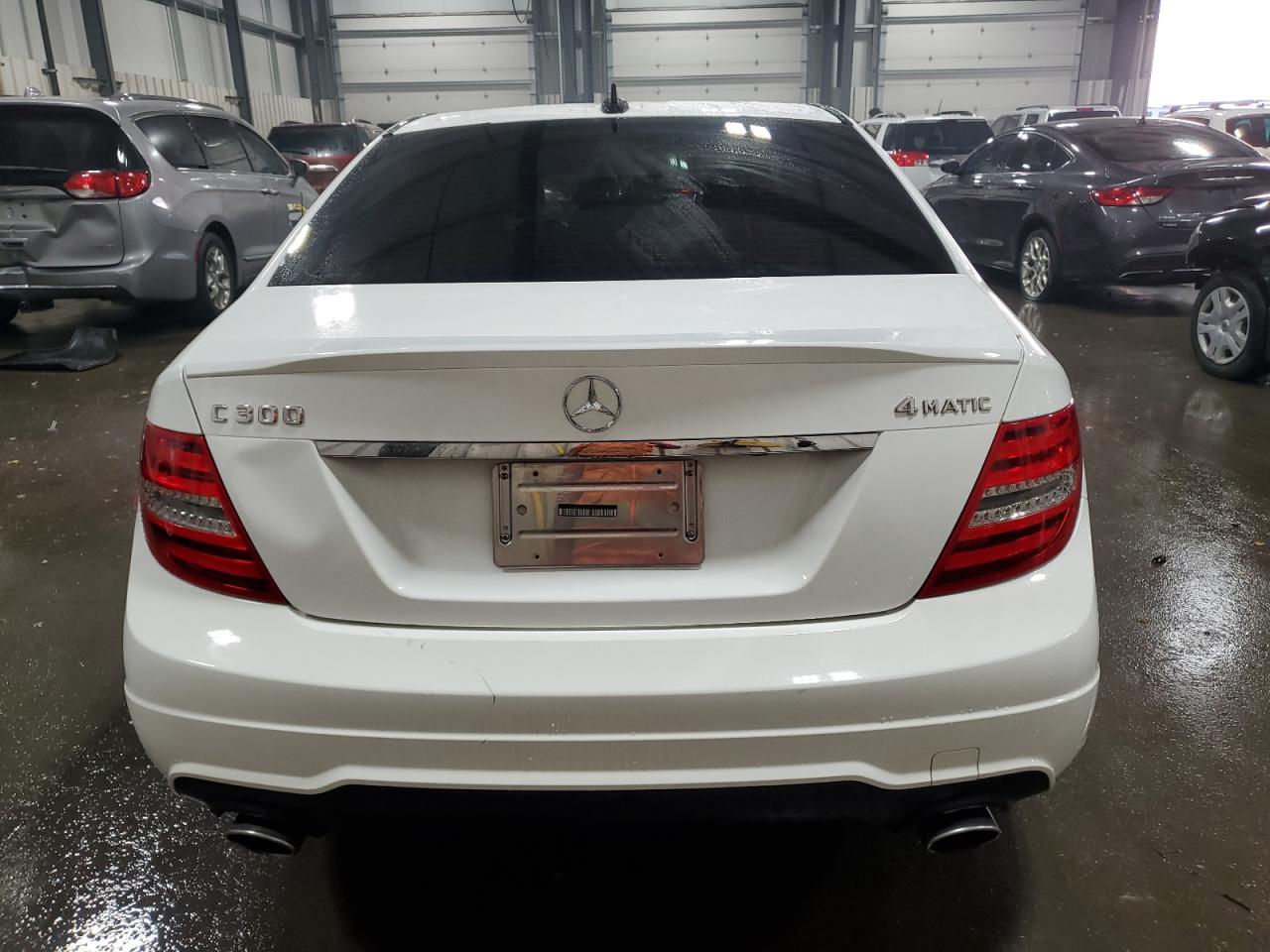 2014 Mercedes-Benz C 300 4Matic VIN: WDDGF8ABXER304585 Lot: 92614685