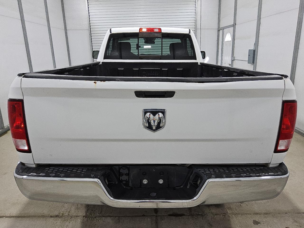 2019 Ram 1500 Classic Tradesman VIN: 3C6JR6DT5KG527717 Lot: 90087525