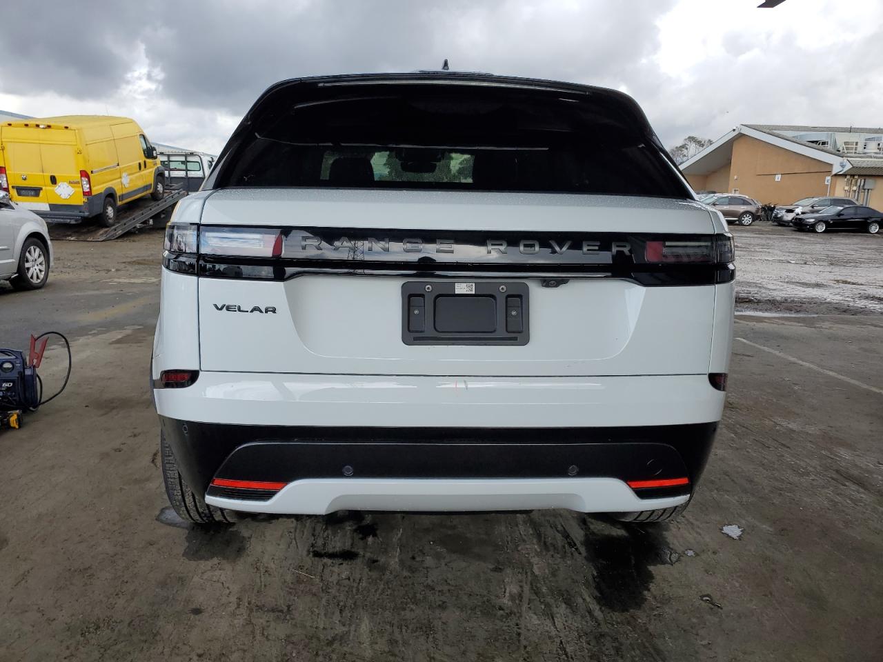 2026 Land Rover Range Rover Velar Dynamic Se VIN: SALYL2EX5TA815300 Lot: 93833575