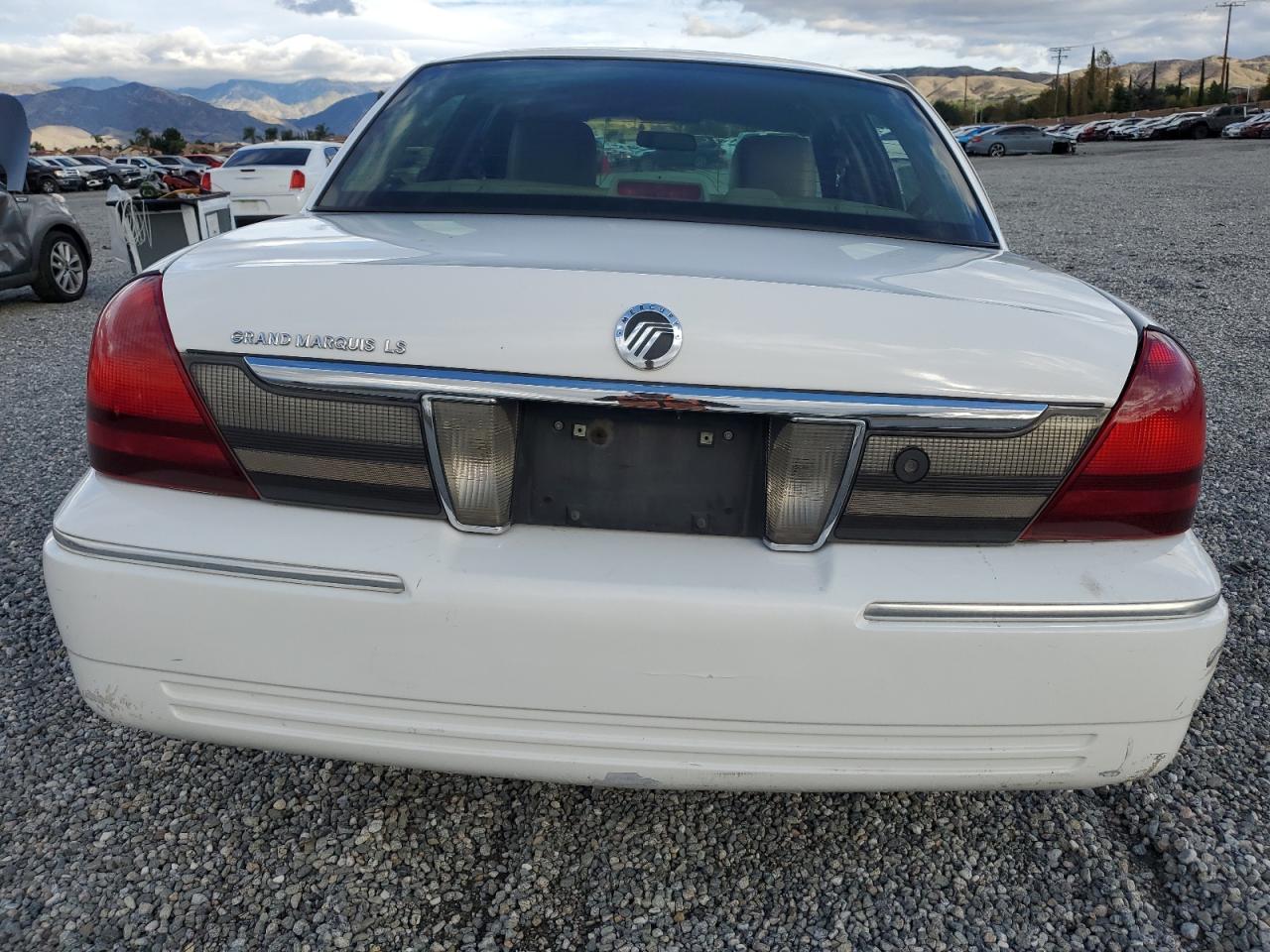 2011 Mercury Grand Marquis Ls VIN: 2MEBM7FV8BX609607 Lot: 93067625